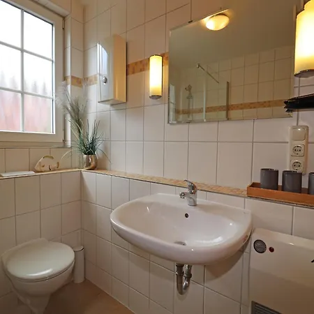 Casa de Férias Doppelhaushaelfte Bernsteinhaus Ii, Trassenheide