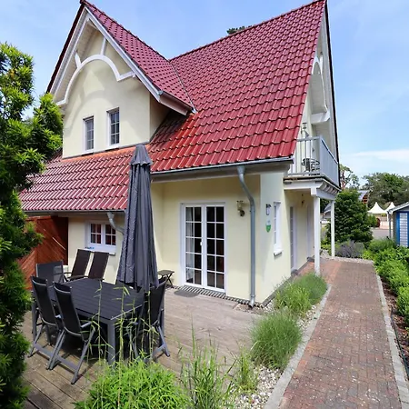 Doppelhaushaelfte Bernsteinhaus Ii, Casa de Férias *