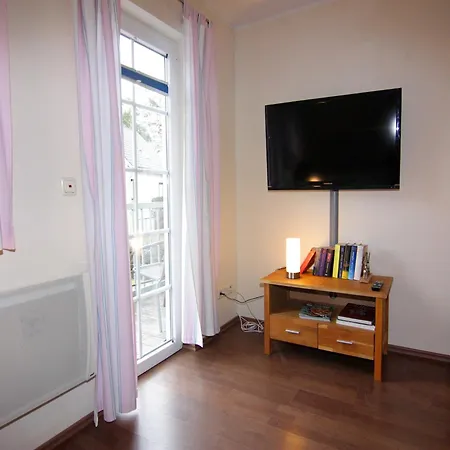 Casa de Férias Doppelhaushaelfte Bernsteinhaus Ii, *