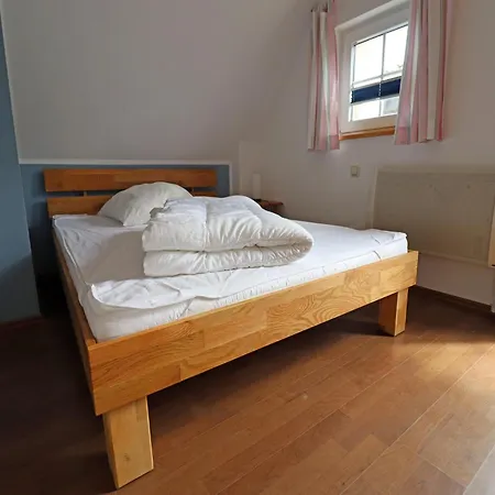 Casa de Férias Doppelhaushaelfte Bernsteinhaus Ii,