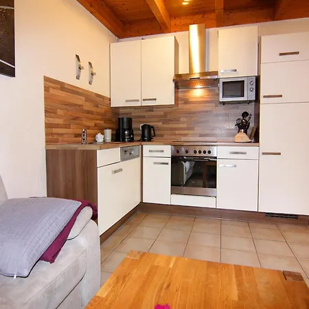 Casa de Férias Doppelhaushaelfte Bernsteinhaus Ii,